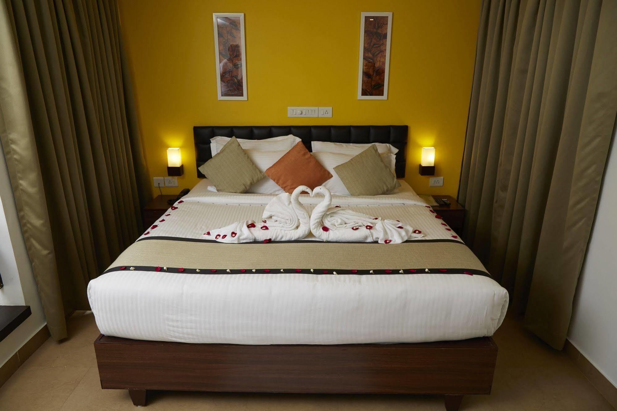 Munnar Tea Hills Resort - Mthr מראה חיצוני תמונה